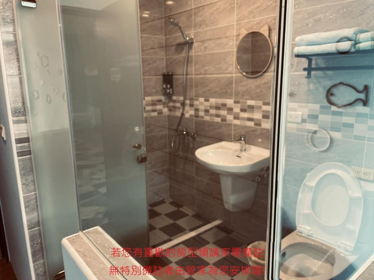 Green Only Homestay Tainan Bagian luar foto